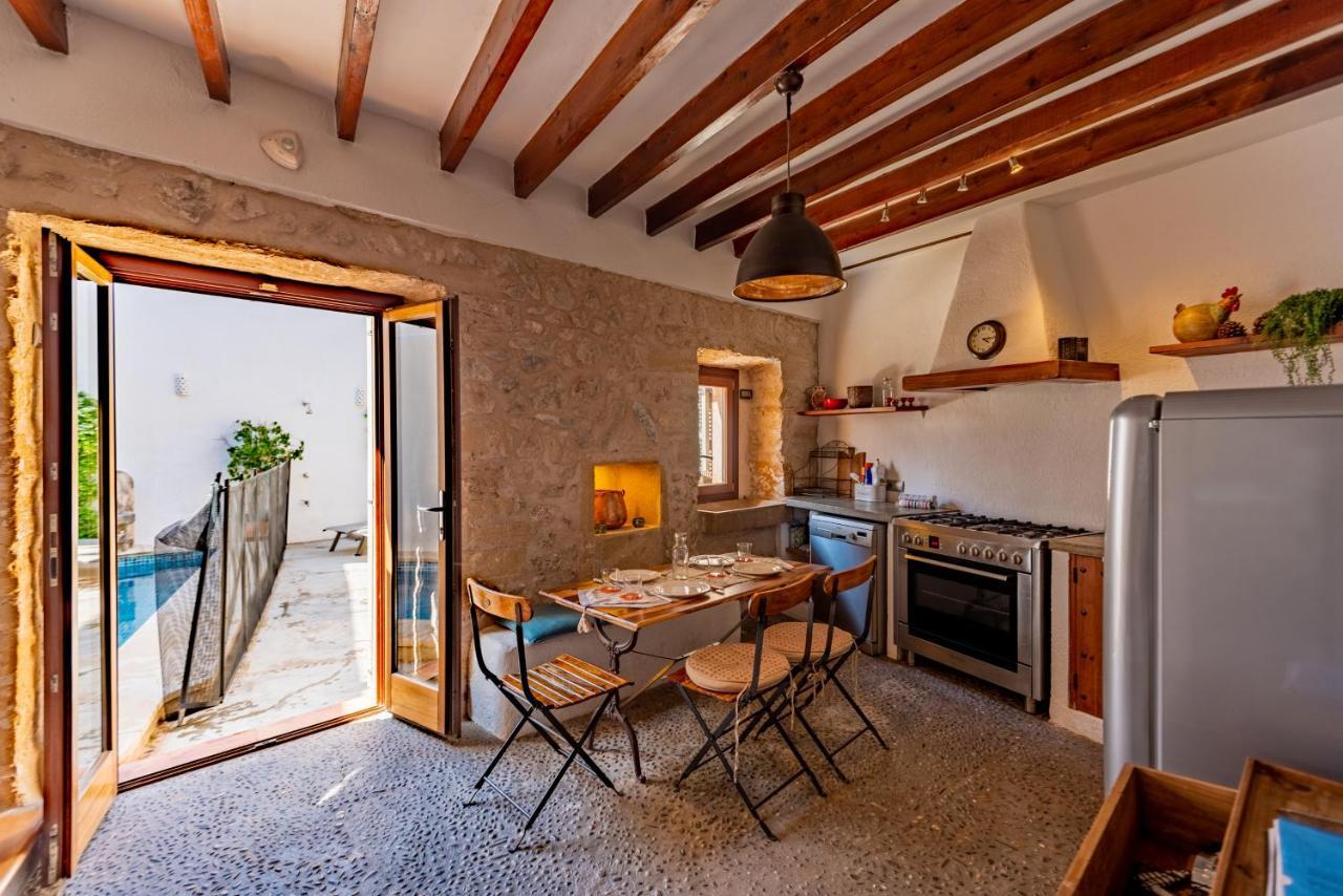Albuqassim A Modern Townhouse In Pollensa, With Heated Pool *